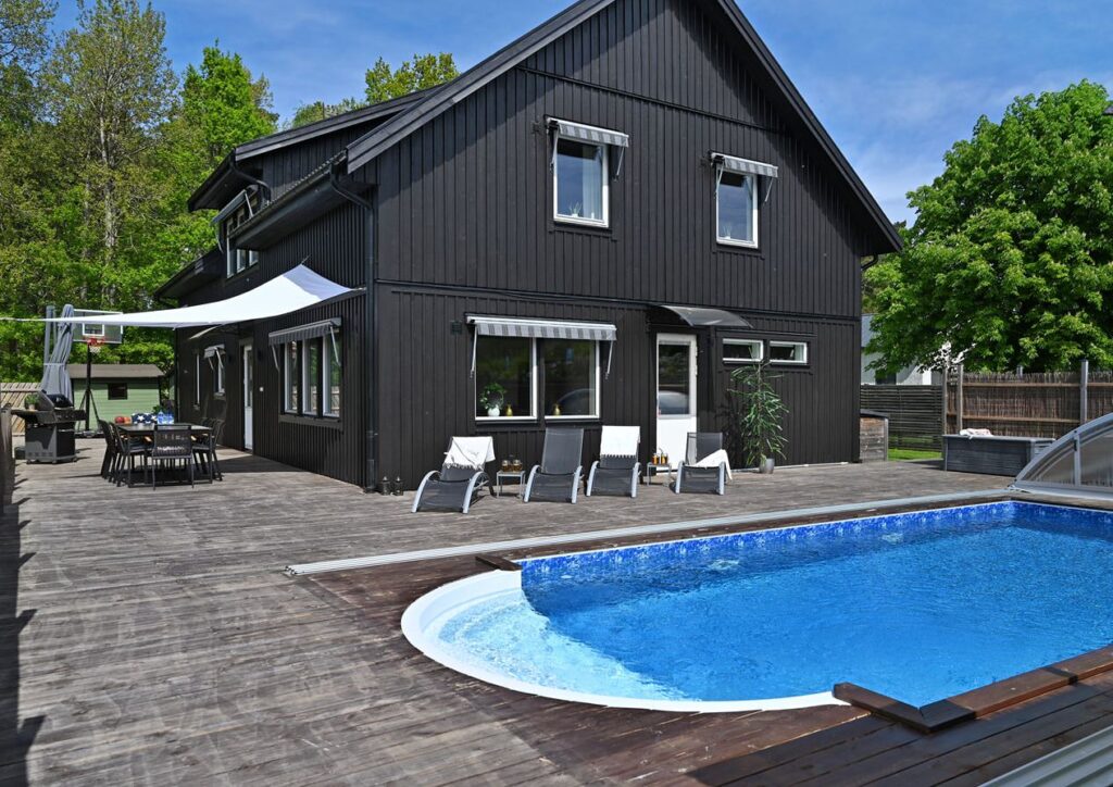 Grävning Pool Villa. Flemingsberg Tullinge